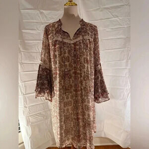 Gibson Latimer Red and Cream Bell Sleeve Midi Sundress